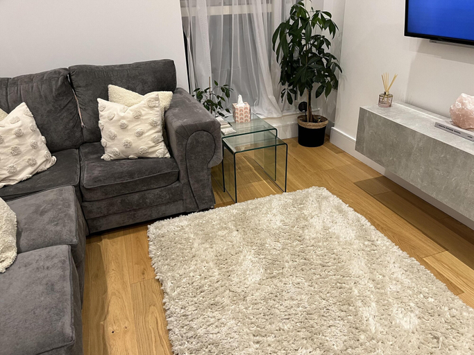 Others 4, Superb 1-bed Apartment in Welwyn Garden City, Hertfordshire