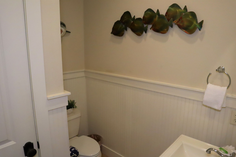 Bathroom 3, 2497 Bungalo 3 Bedroom Home by RedAwning, Walton