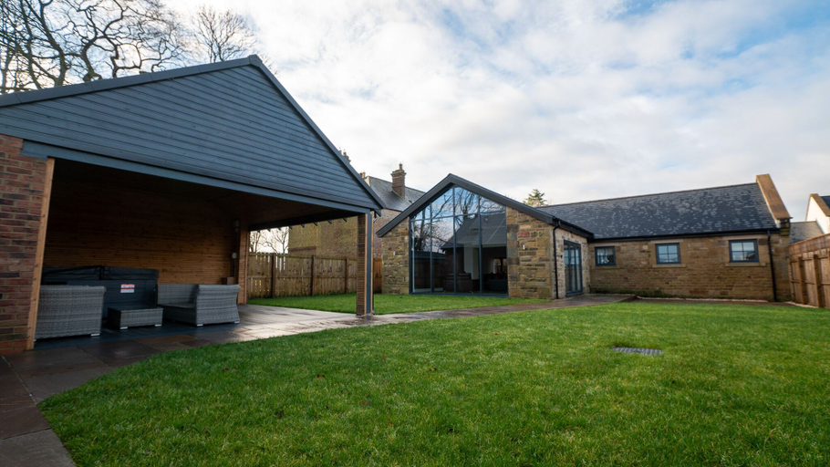 Exterior & Views 2, Northumberland Luxury Stays - The Shearling, Northumberland