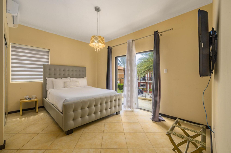 Bedroom 3, Amazing 4br3 5BA Villa w Private Pool Goldcoast