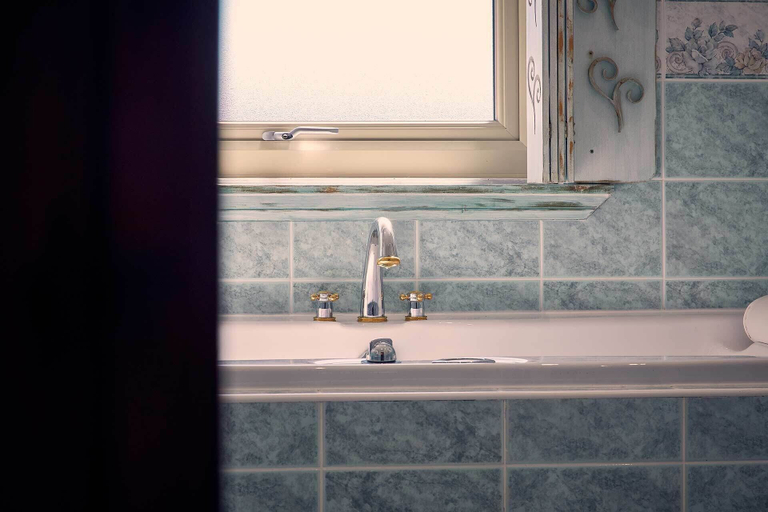 Bathroom 4, Host Stay Cheviot View, Northumberland