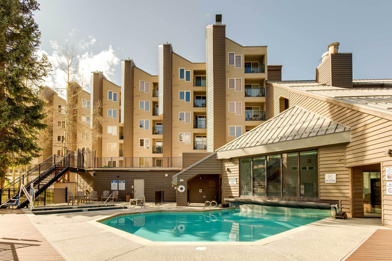 Exterior & Views 2, Winter Park Ski-In/Ski-Out Condo w/ Mountain Views, Grand