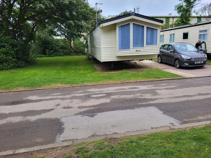 Exterior & Views 2, Westfield200-immaculate 2bed Static at Skipsea, East Riding of Yorkshire