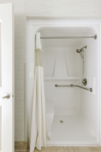 Bathroom 4, Balcomo, a Ramada by Wyndham, Okanagan-Similkameen