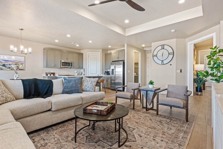 Primary image, Crown Point 4 Bedroom Home, Washington