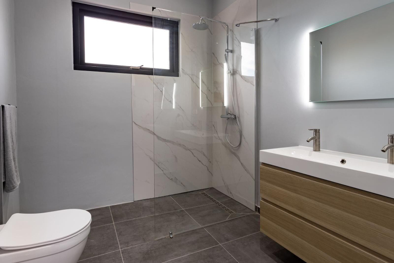 Bathroom 4, Brand New Immaculate 3-bed Villa in Grote Berg