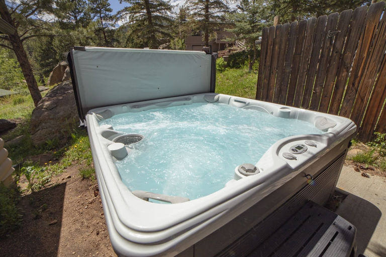 Others 4, Sunnyside Knoll: 6 1 Bedroom Cabin, Larimer