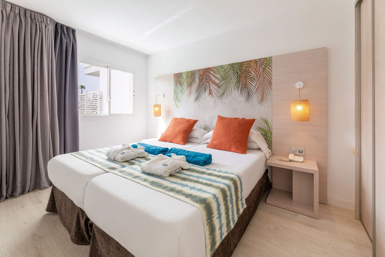 Bedroom 2, Palm Garden Apartments, Baleares