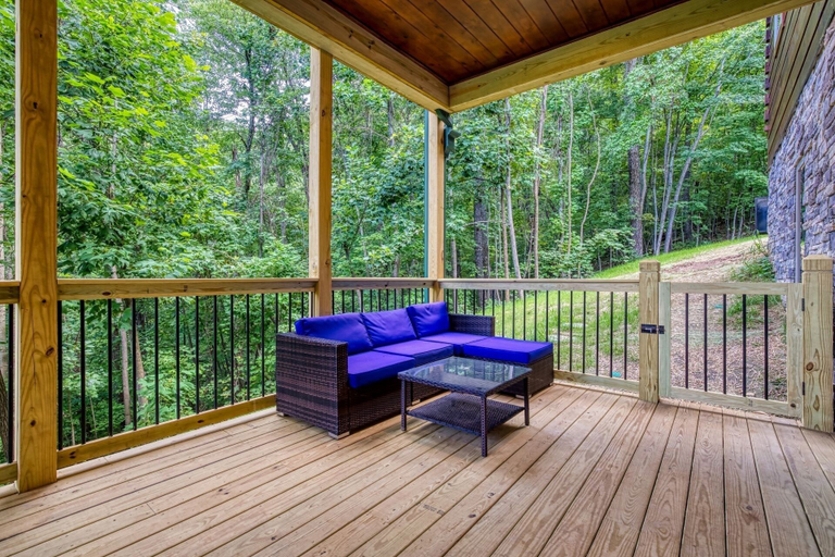 Others 5, Bear Tracks Lodge 4 Bedroom Cabin by RedAwning, Sevier