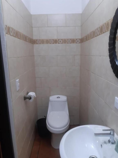 Bathroom 3, Posada Maya, Antigua Guatemala
