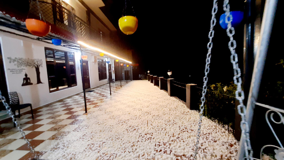 Food & Drinks 4, Mountain view 2bhk, Shimla