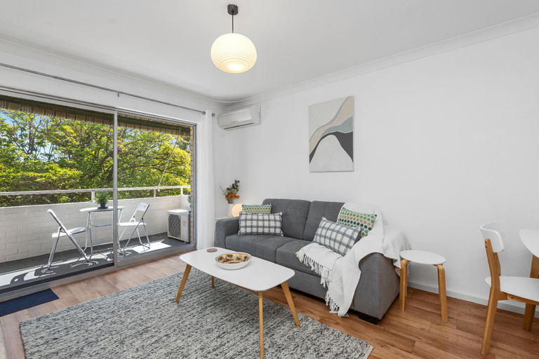 Others 4, Superb Subiaco Nest - Perfect for 2, Perth
