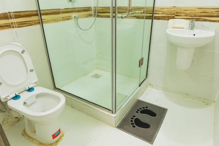Bathroom 3, Immaculate 4-bed Apartment in Lekki, Eti-Osa