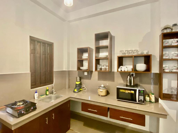 Others 4, Dimuthu Home, Ambalangoda