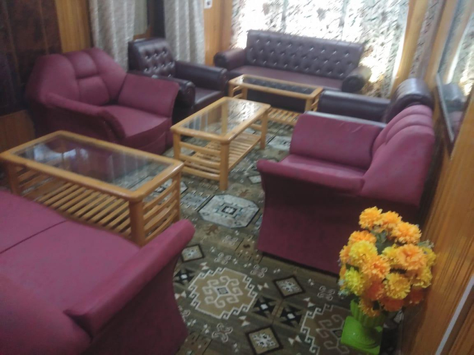 Public Area 2, Wani Guest House , Baramulla