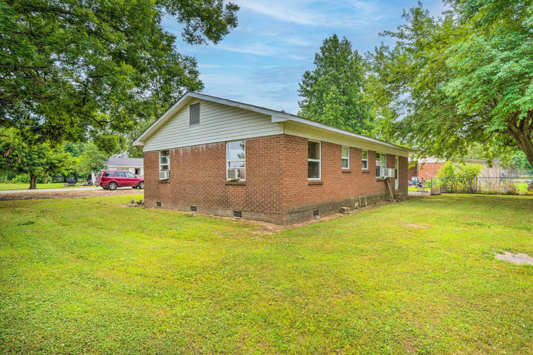 Exterior & Views 2, Welcoming Biggers Home - Great Duck Hunting!, Randolph