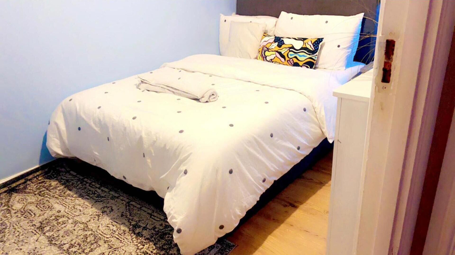 Bedroom 3, Remarkable 2-bed Apartment in London, London