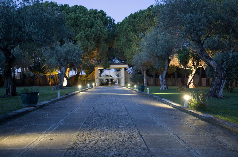 Others 5, villa sara, Sassari