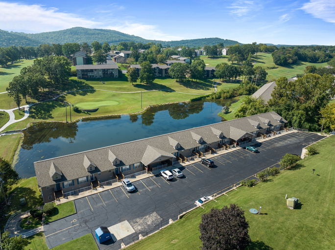 Exterior & Views 2, Harmony Hideaway 2 Bedroom Condo by RedAwning, Taney