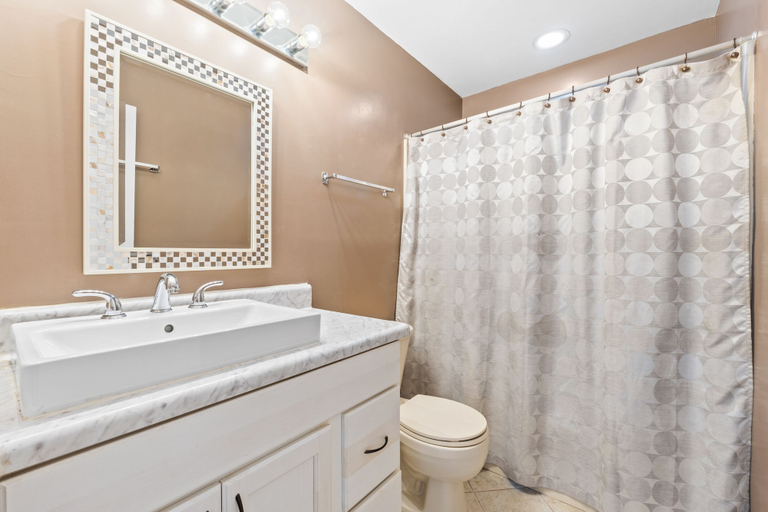 Bathroom, Sunswept Condo Rentals by Panhandle Getaways, Bay