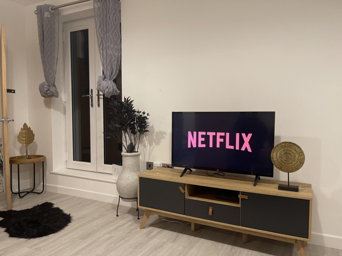 Room 2, Quartz Apartment in Cambridge, Cambridgeshire