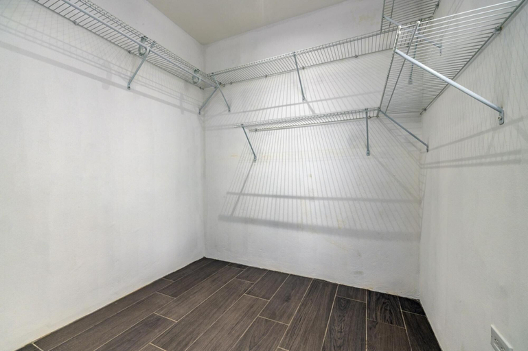 Others 5, NEW Modern 2BR 2BA w Privatepool in Quiet Area