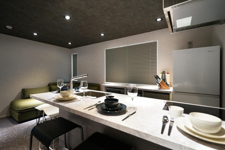 Room 5, Real Life Aoyama 2BR Suite 5pax 3bed 3min Metro, Shibuya