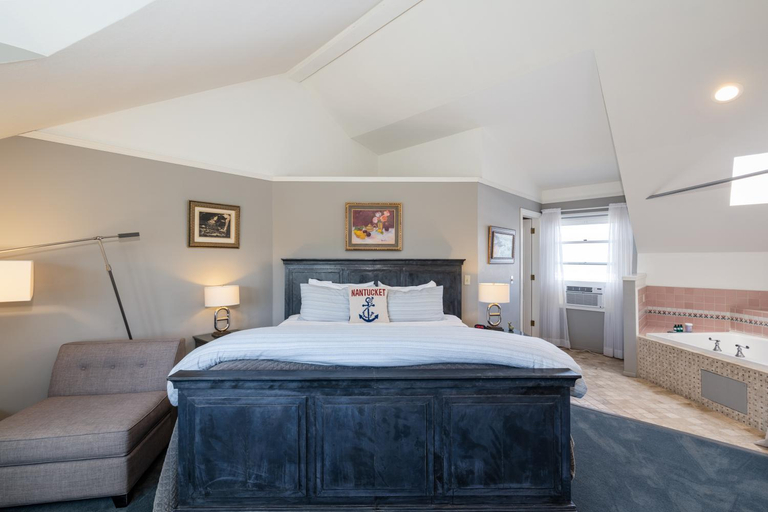 Bedroom 2, Nantucket Whale Inn, San Mateo