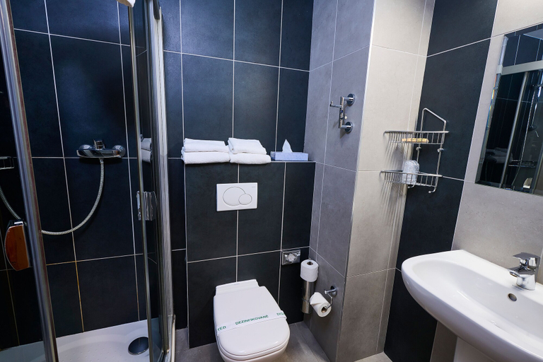 Bathroom 4, Hotel SOREA Regia, Bratislava I