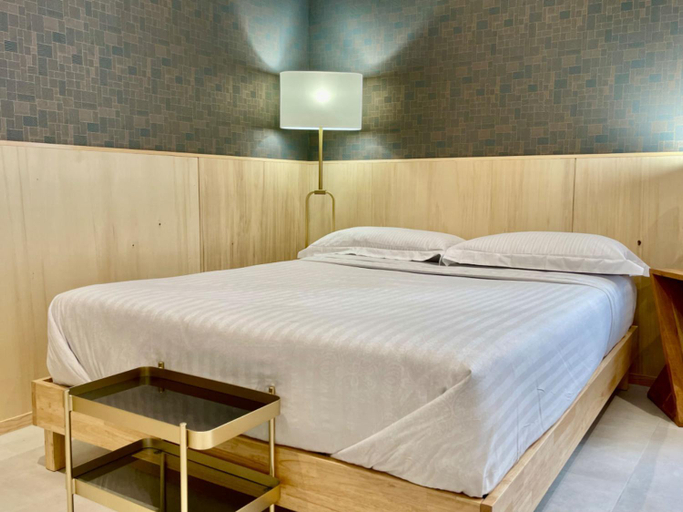 Bed, Tang Home Apartment, Gironde