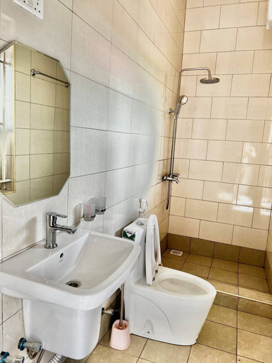 Bathroom 3, Inviting 1-bed Apartment in Kampala, Kampala