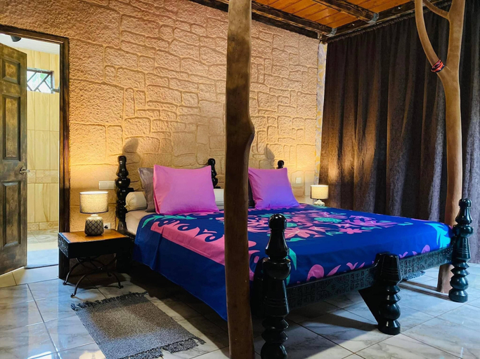 Bedroom 3, Iinui Legends Travels