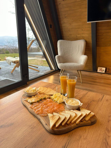 Food & Drinks, Loon Moon Mountain Chalets, Istočno Sarajevo