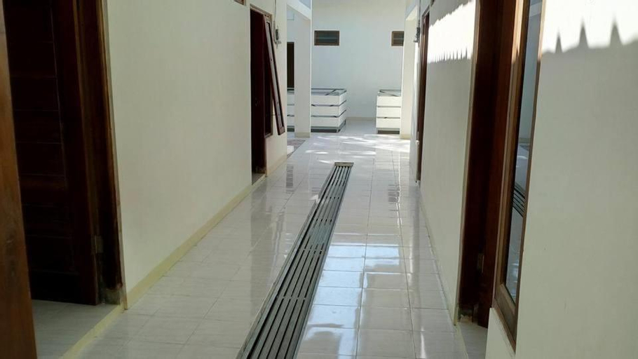 Others 2, Kost Adam, Sleman