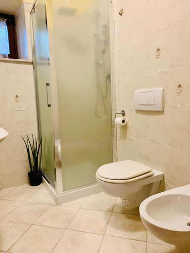 Ca' Degli Ulivi Relax con idromassaggio Lunigiana vicino 5 terre, Massa Carrara