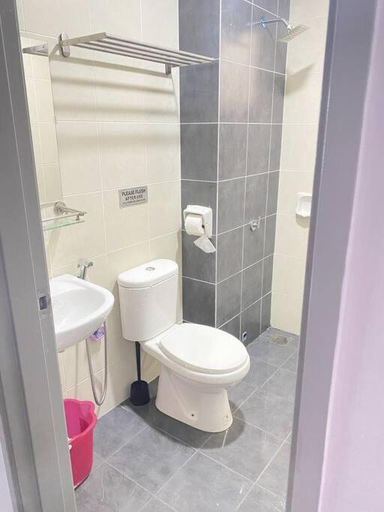 Bedroom 3, Izz Homestay 6Pax Near UITM Puncak Alam, Kuala Selangor