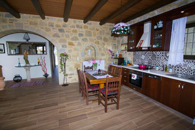 Food & Drinks 3, Mansion Rokka, Crete