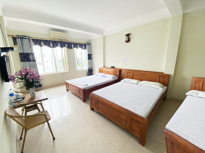 Bedroom 2, COTO PLUS HOTEL & RESTAURANT, Cô Tô