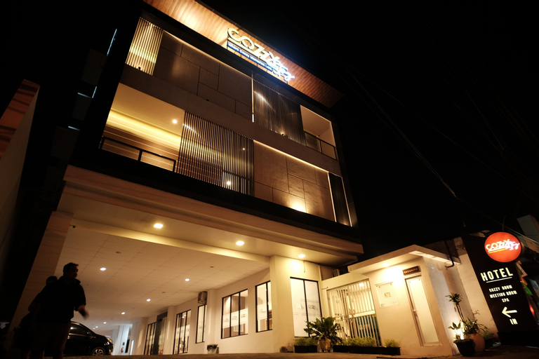 Cozzy Hotel Semarang by Sinergi, Semarang