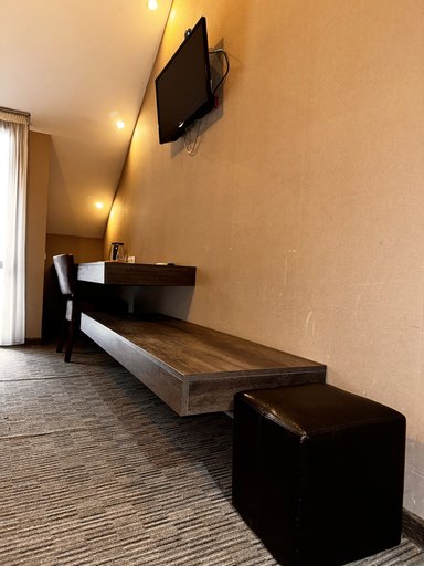 Others 4, Old Castello Hotel And Sheesha Cafe, Tbilisi