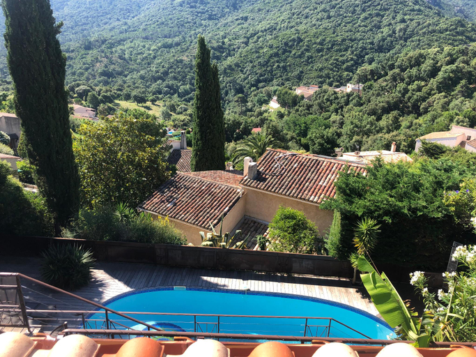 Others 4, Villa with swimming pool overlooking the Esterel, Var