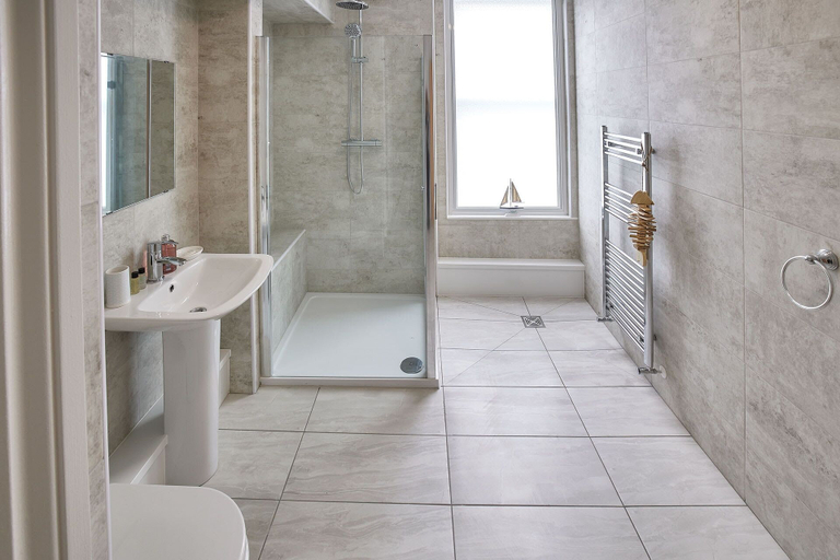 Room 4, Host Stay The Glaisdale at Brunswick Holiday Apartments, North Yorkshire