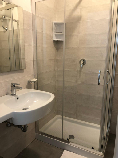 Bathroom 4, Hotel Cathrine, Rome
