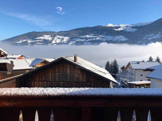 Others 4, Mountain Penthouse Top 8 & 9, Schwaz