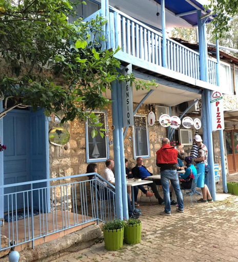 Others 4, Boynuz Agacı pansiyon, Kale