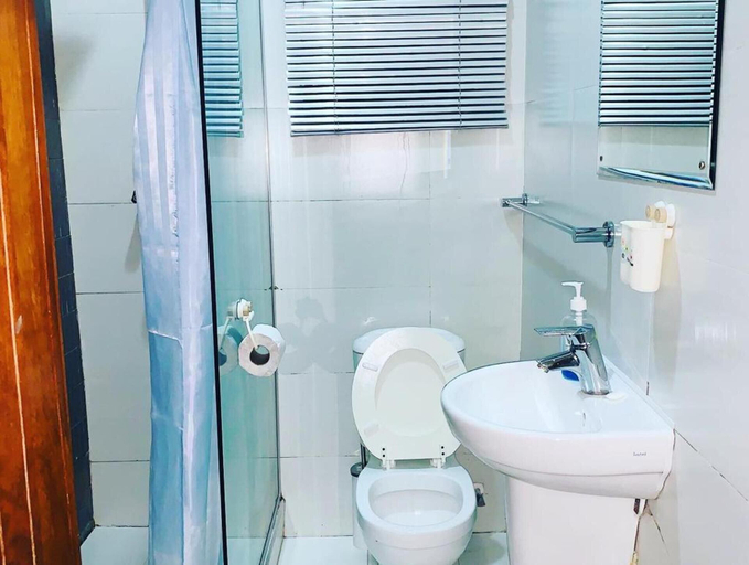 Bathroom, Charming 1-bed Apartment in Victoria Island, Lagos, Eti-Osa