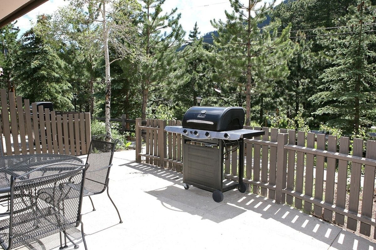 Property grounds 3, Timber Creek Chalets: 2b 1 Bedroom Chalet, Larimer