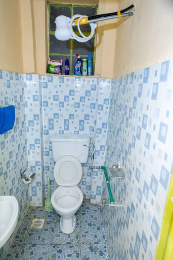 Bathroom, Repose Stay - 2br, Wifi, Cctv, Parking in Karen, Kajiado North