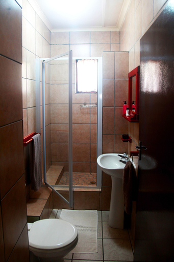 Bathroom, Mzimayi River Lodge, Ugu