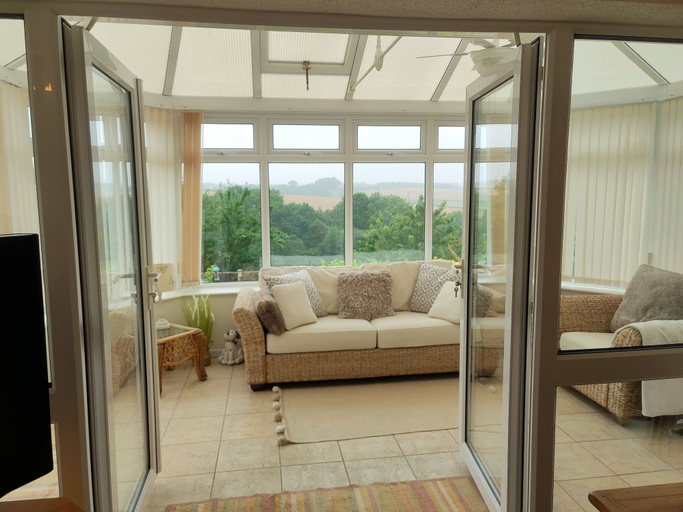 Interior 5, Split Level Bungalow - Sleeps4 - Close to Walks, Nottinghamshire